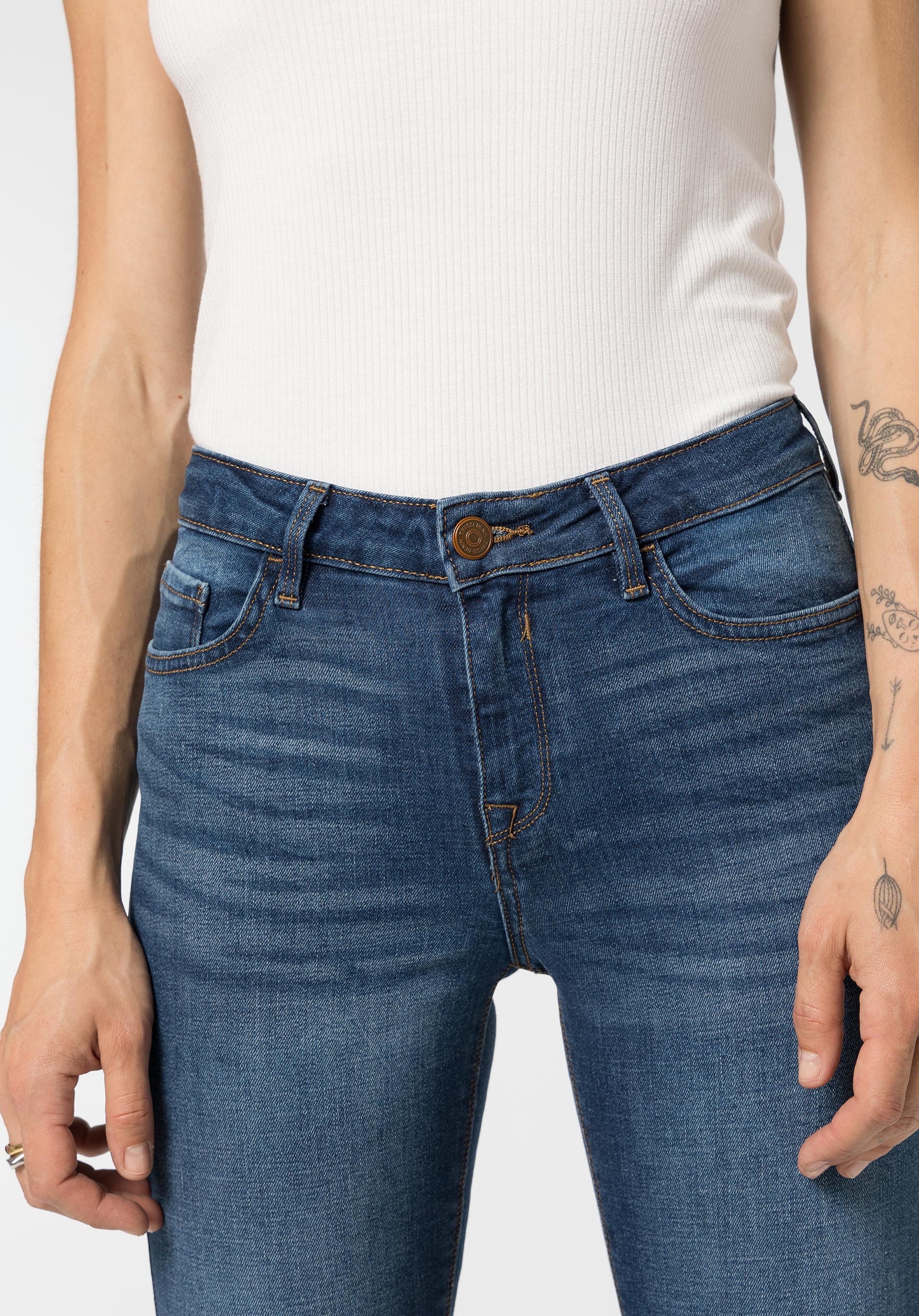 Jeans Light Push-up Skinny Cintura Média