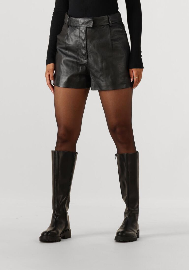 zwarte studio ar shorts sofie