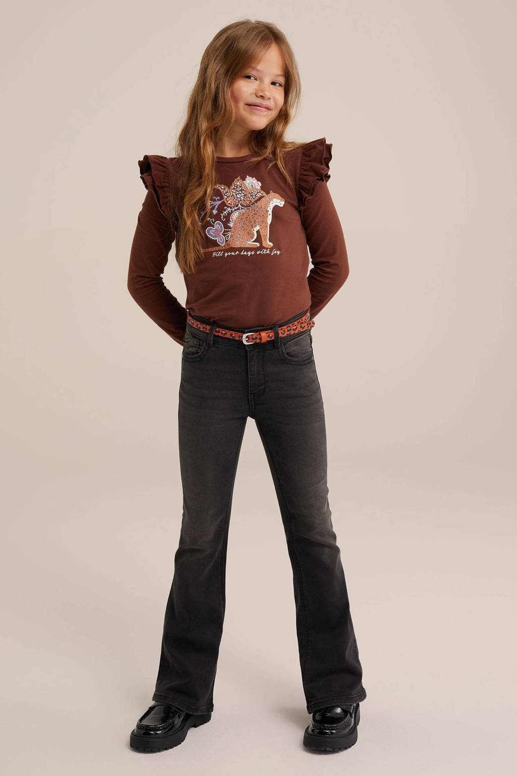 WE Fashion longsleeve met printopdruk en ruches bruin