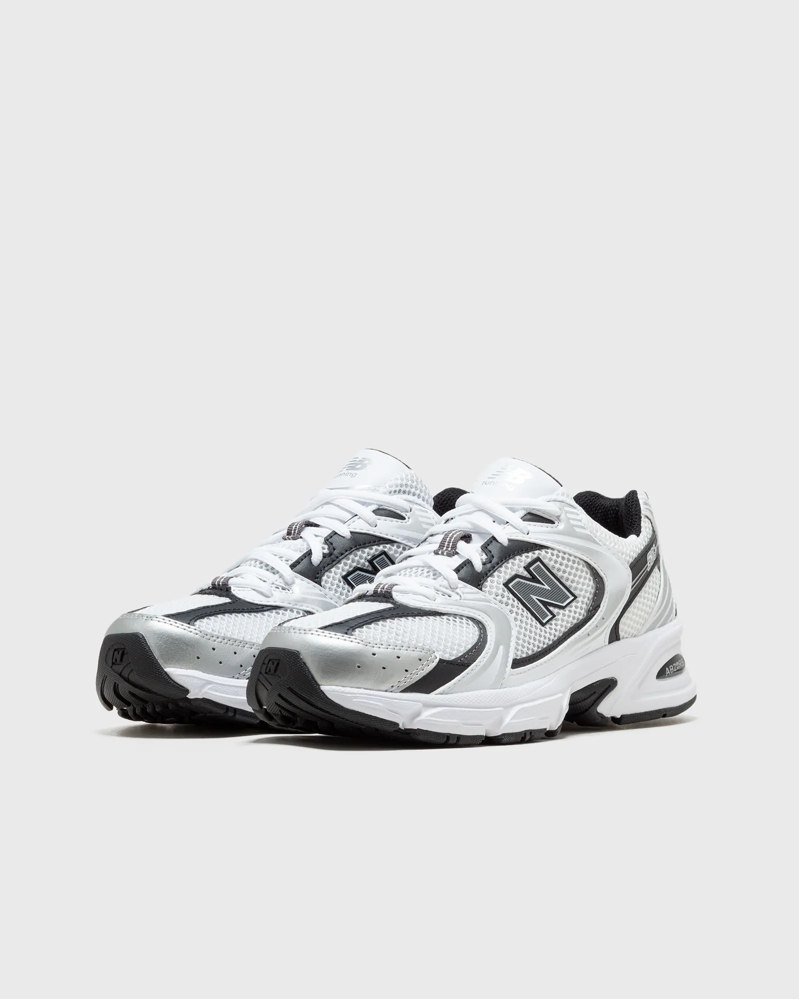 New Balance MR530