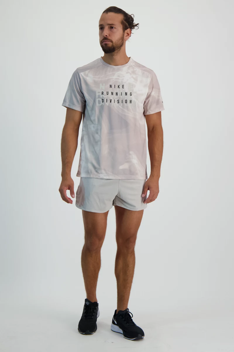 Nike Dri-FIT Run Division Rise 365 Herren T-Shirt