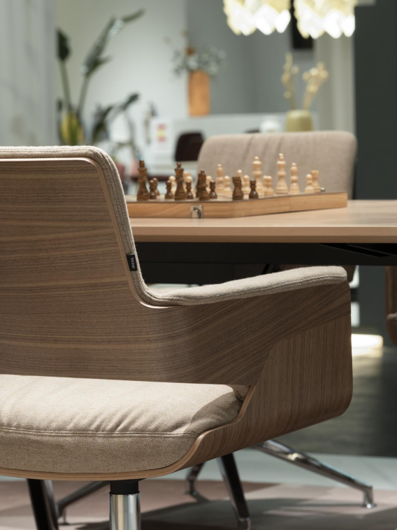 Thonet S847 D/PVD bureaustoel eiken gelakt Latte 635
