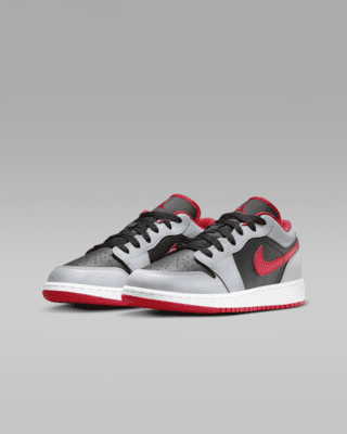 Air Jordan 1 Low Older Kids' Shoes