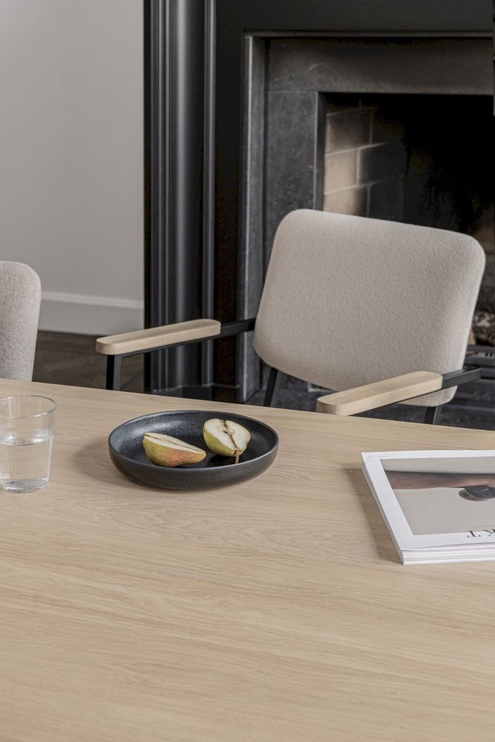 Studio HENK   Butterfly Black Eettafel