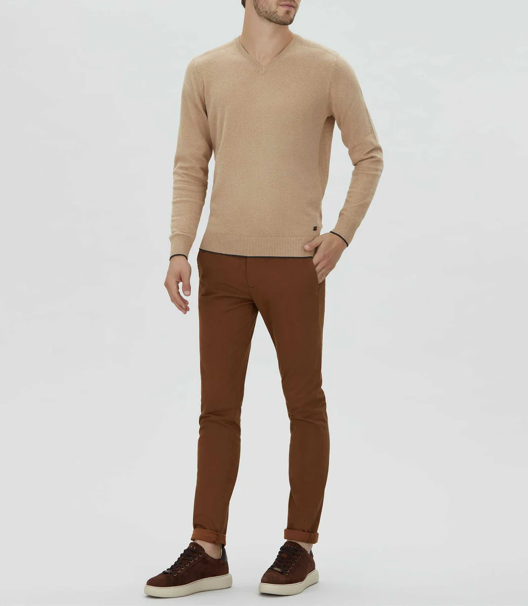 Pull col V beige chiné 
