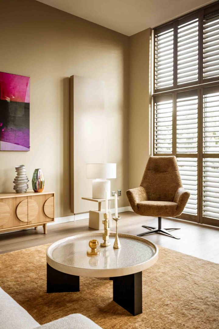 Eleonora   Mayson S Salontafel