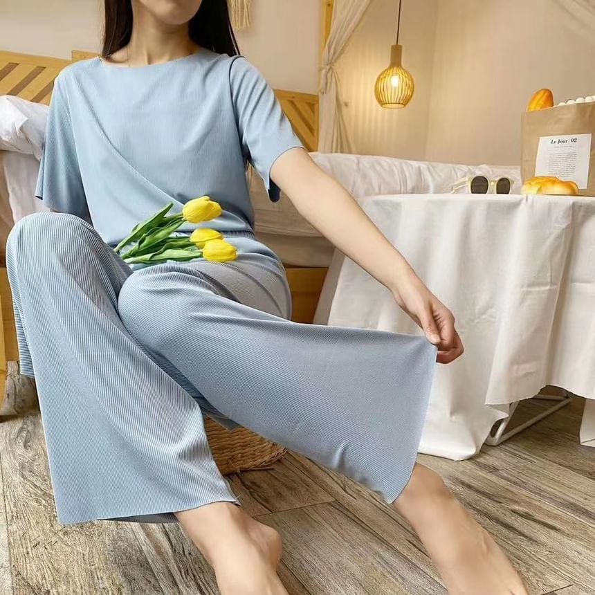 Closette - effen pyjamaset met korte mouwen