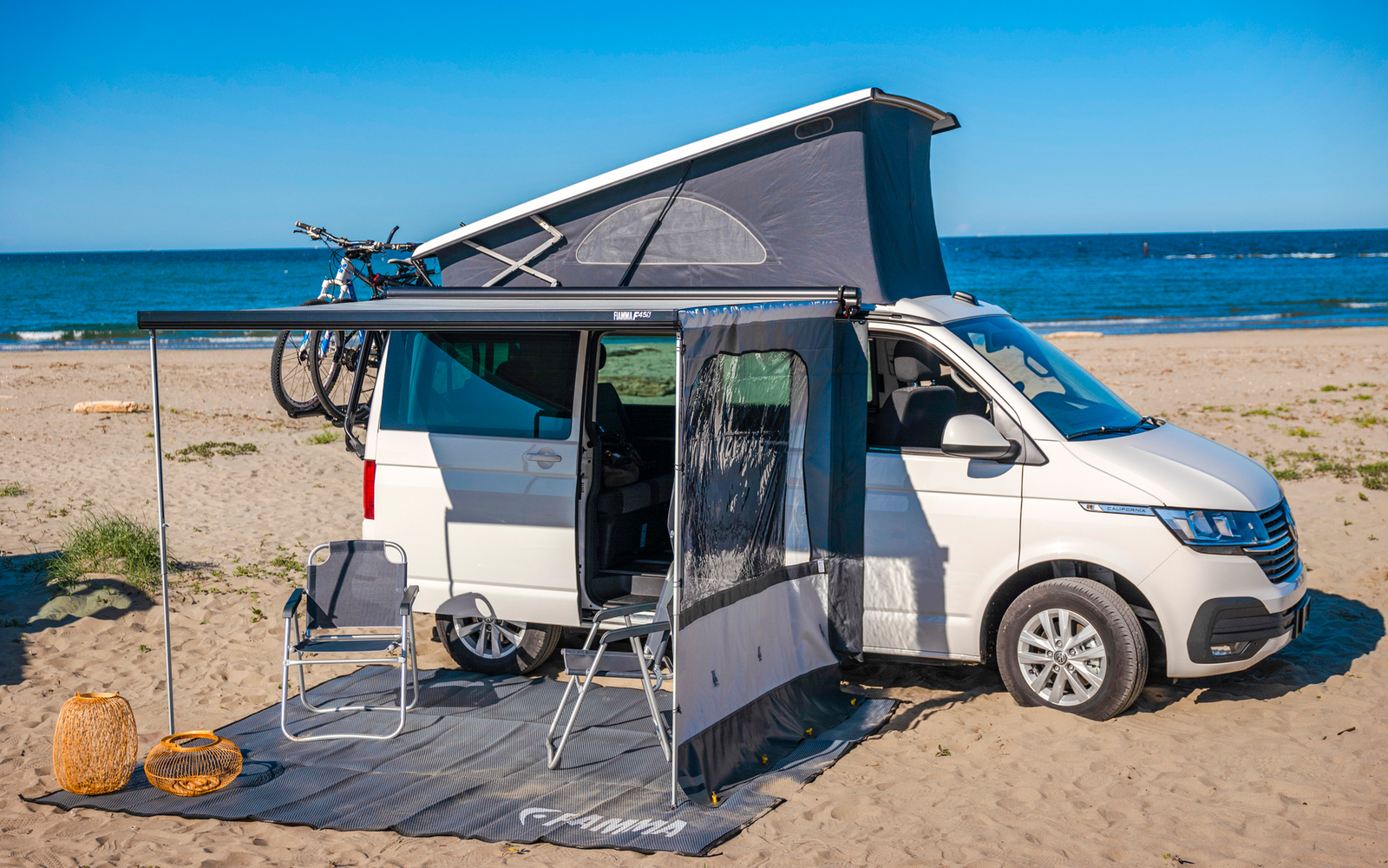 Fiamma F45s 260 Markise für Rechtslenker VW T5/T6 Multivan/Transporter Tuchfarbe Royal Grey 260 cm Gehäusefarbe Deep Black