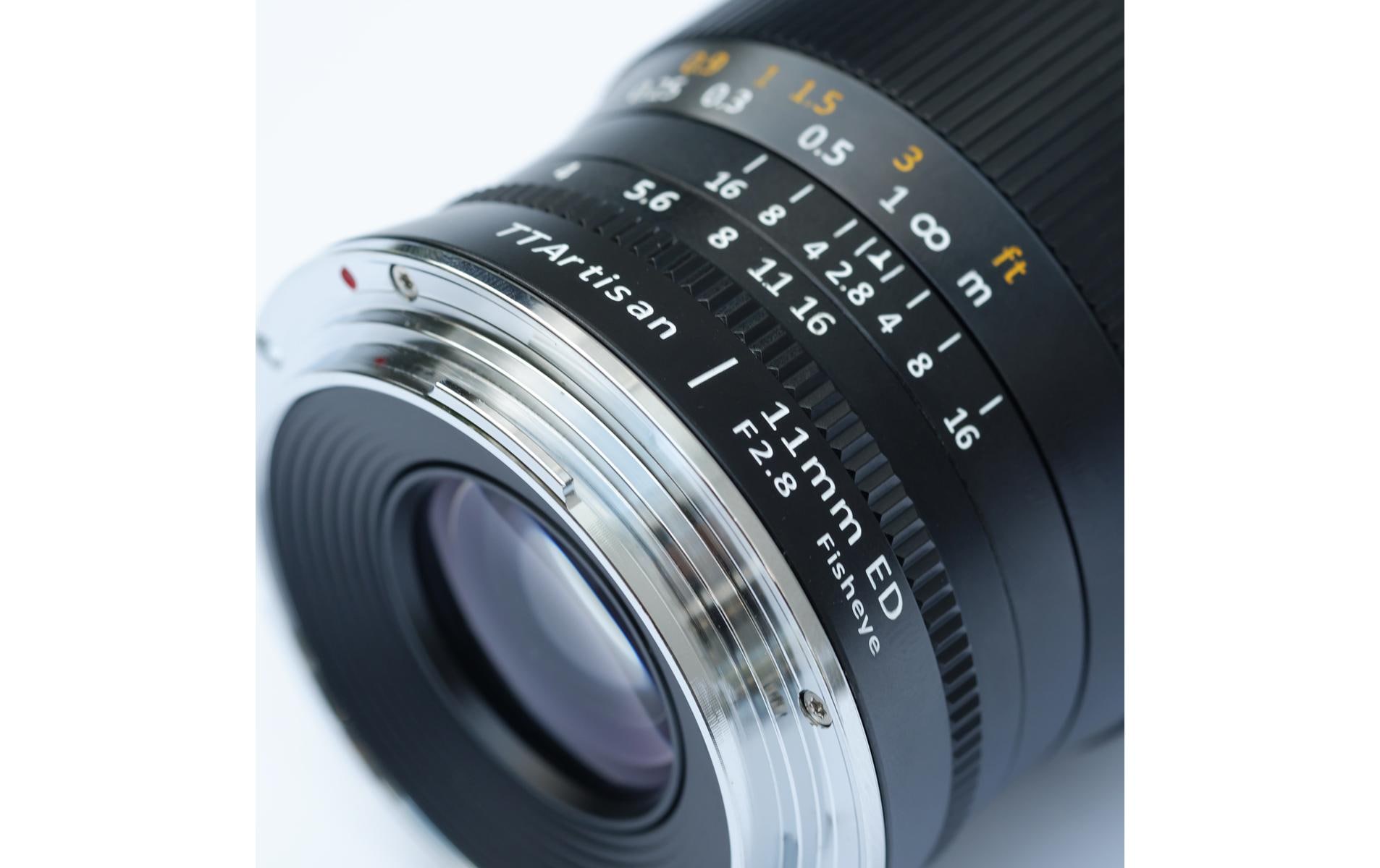 Festbrennweite 11mm F/2.8 – Canon RF<br>Fischaugenobjektiv mit grandiosem Weitwinkel-Sichtfeld
