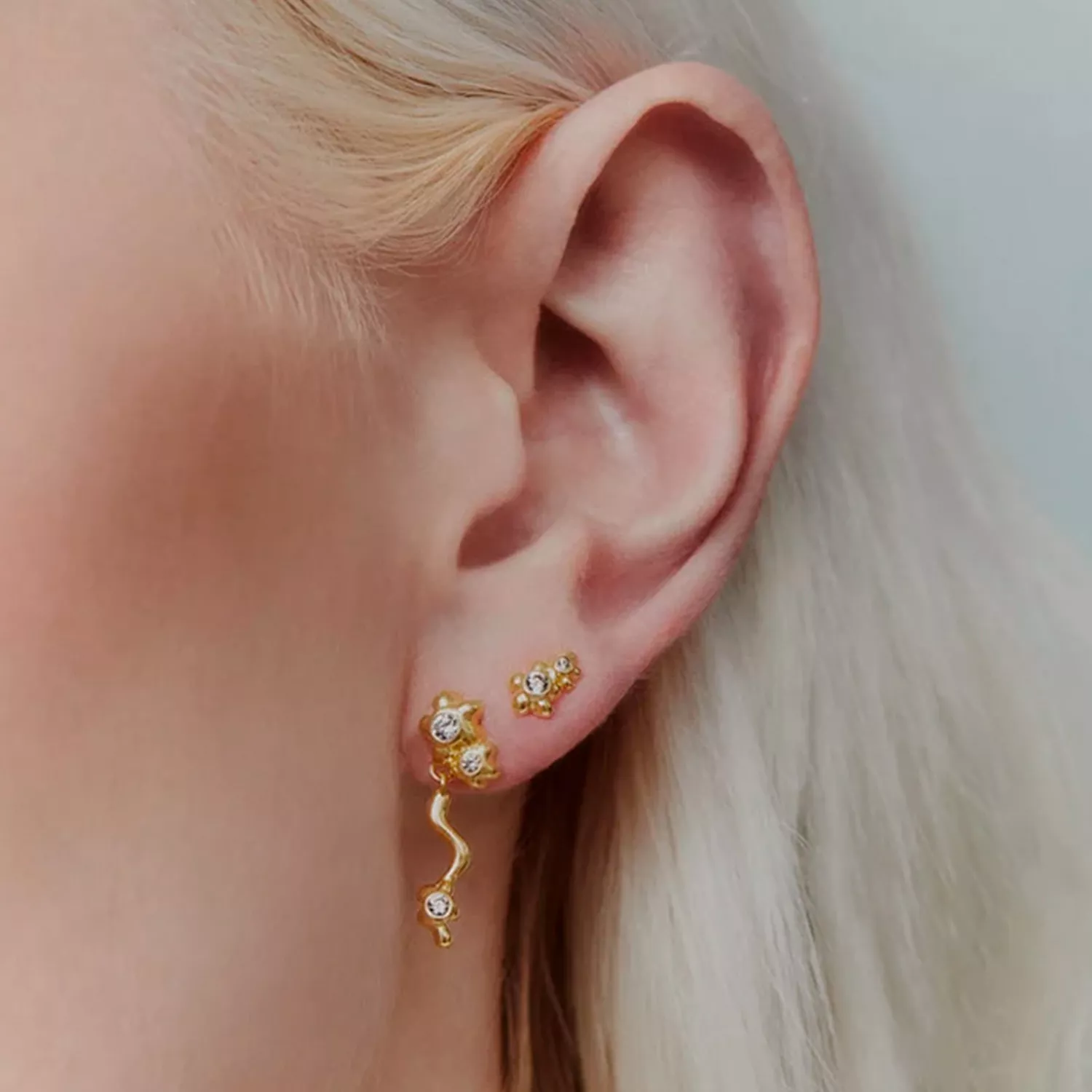 Maria Black Aster Ørering Single 22 kt. Forgyldt Sølv 100995YG