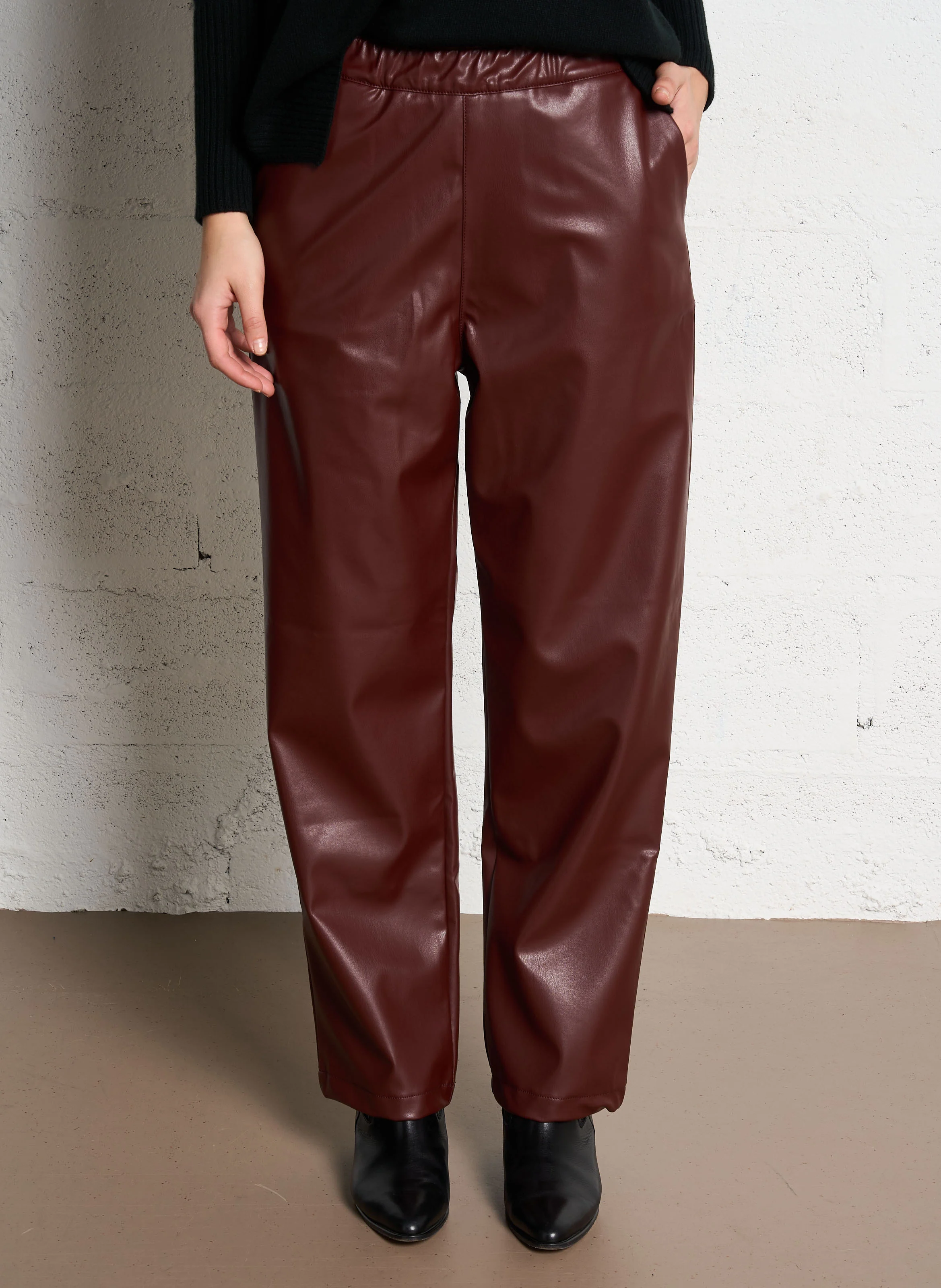 VENISE - Pantalon droiteffet cuir | Rouge