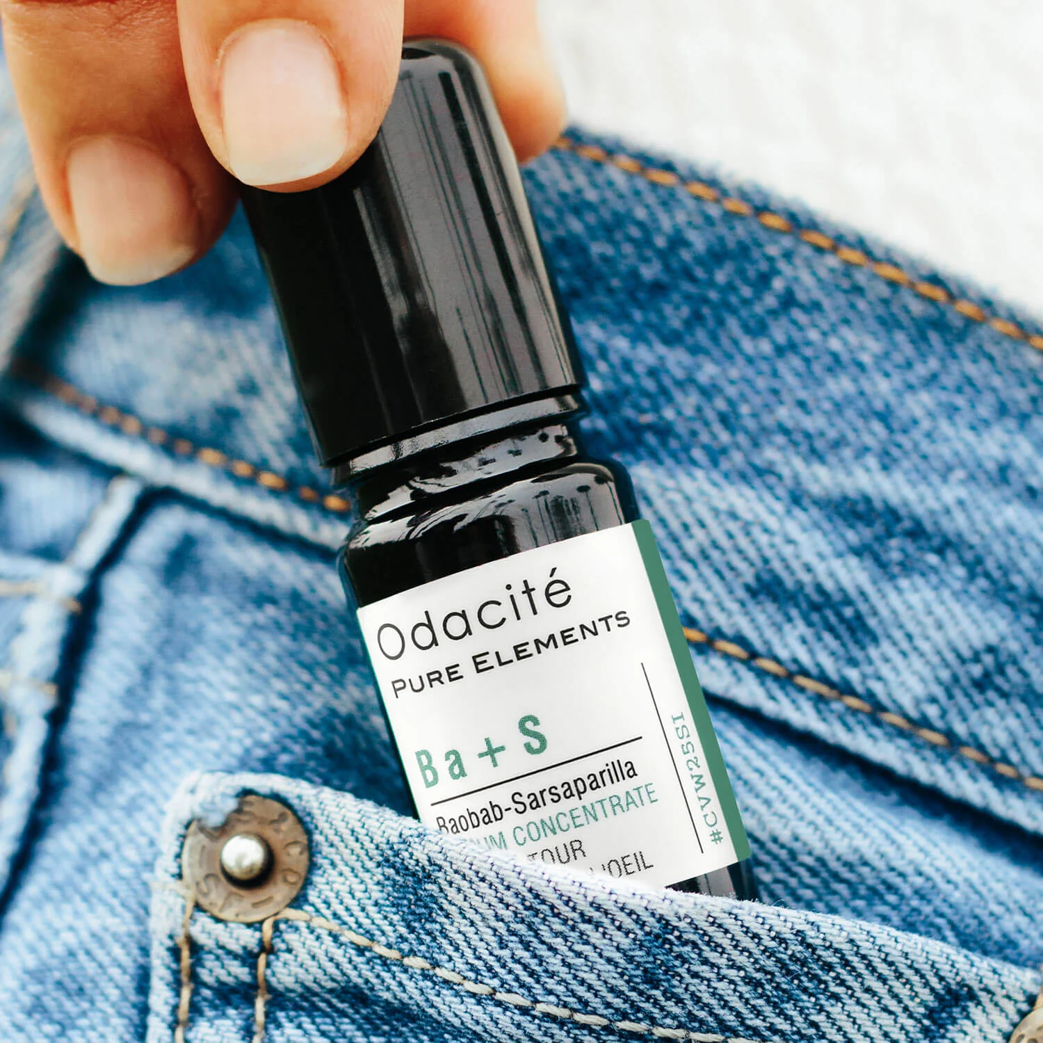 Odacité Ba+S Contour de l’Œil Roll-On Baobab + Smilax