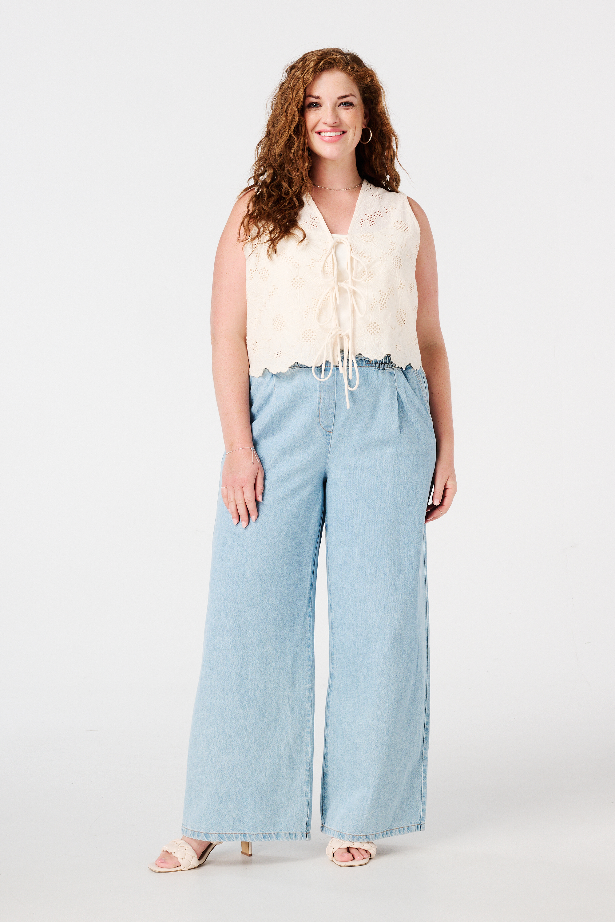 Gilet van katoen met broderie Cream