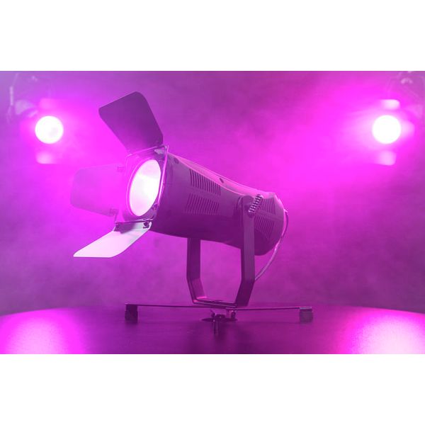 Stairville RevueLED 120 COB RGB WW DMX
