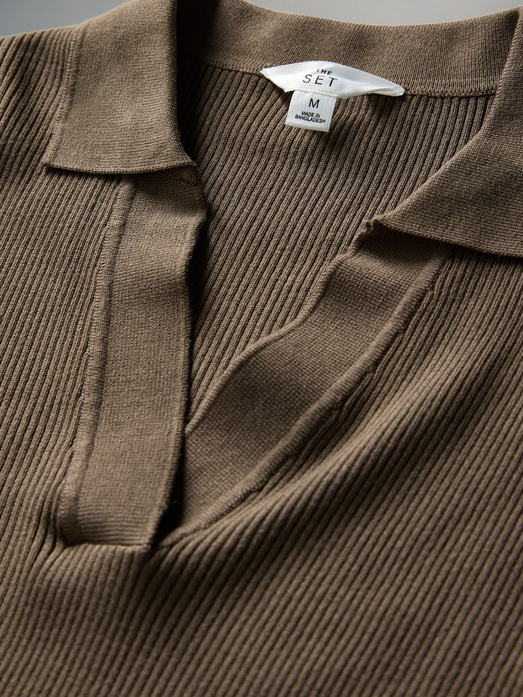 The Set Geribbelde Polo V-hals Truien