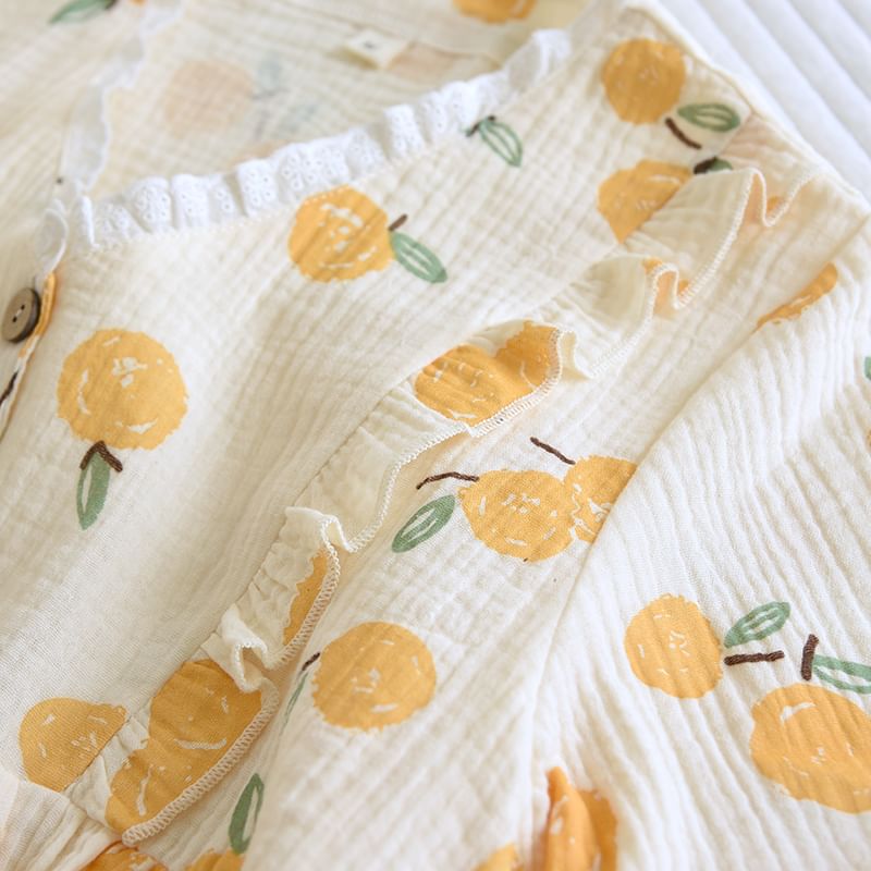 Finlies - Midi-pyjamajurk met korte mouwen, V-hals, print en ruches