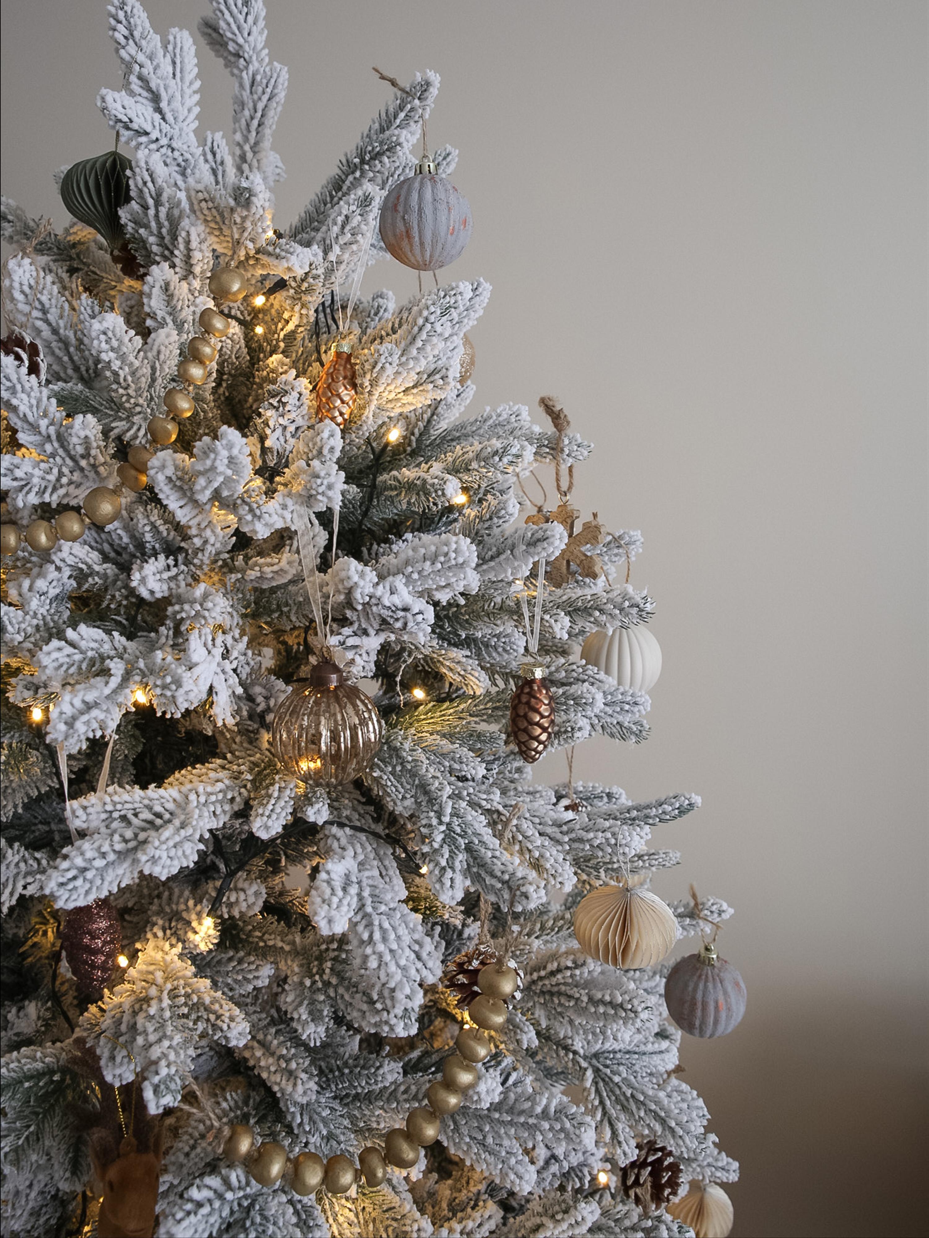 Besneeuwde kunstkerstboom FORAKER 180 cm Wit