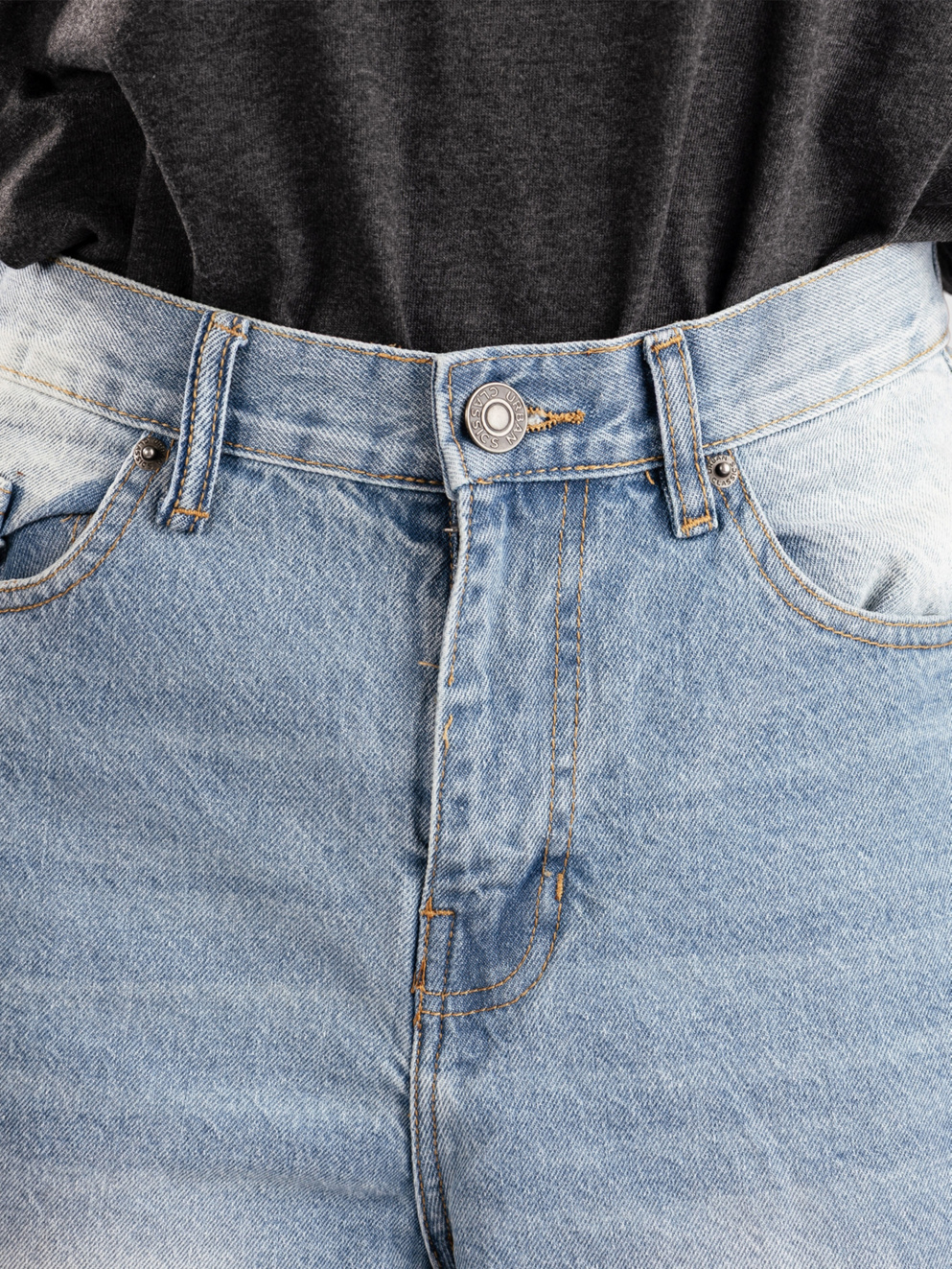 Urban Classics Relaxed Denim Cargo Shorts new light blue dirty wsh