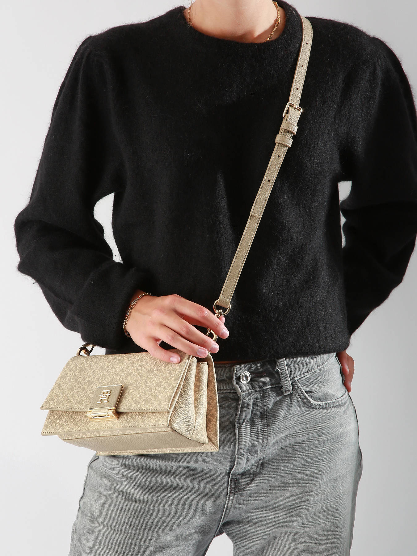 Sac bandoulire Th her TOMMY HILFIGER