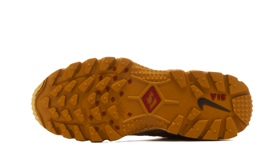 Nike Air Humara Buff Gold