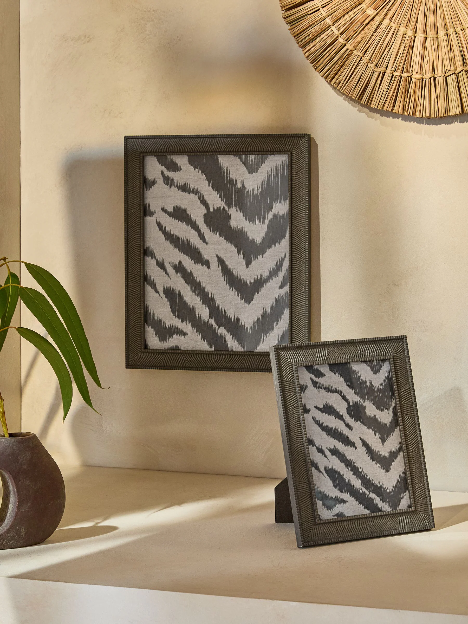 Textured Global Pattern Photo Frame