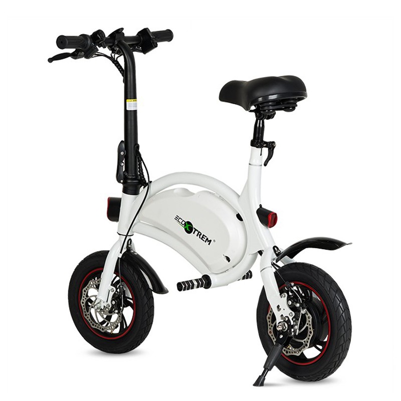 Patinete elétrico de 250 W com assento e apoio para os pés.