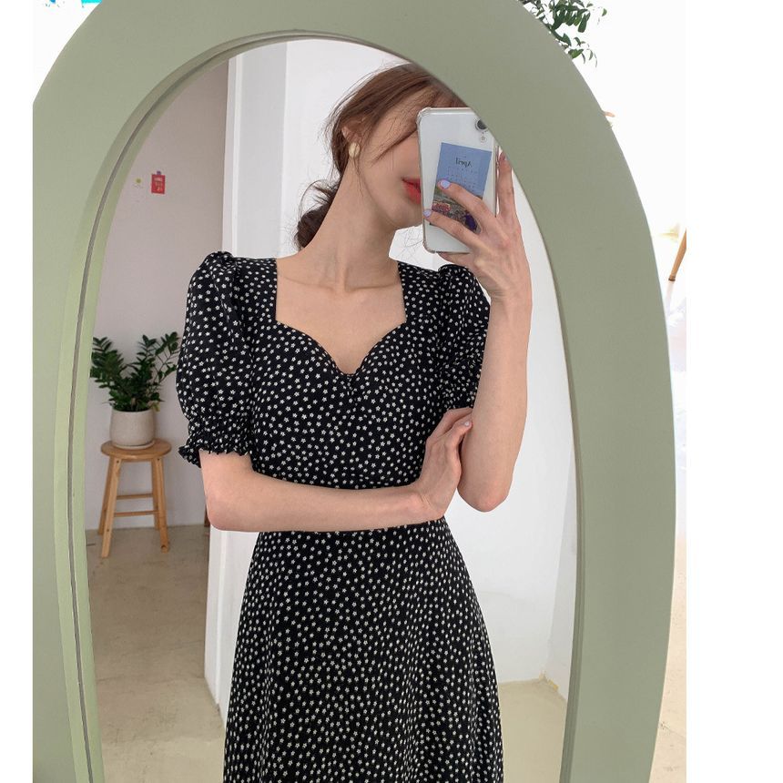 Brigitte - Maxi-jurk met pofmouwen en sweetheart-hals en bloemenprint van chiffon