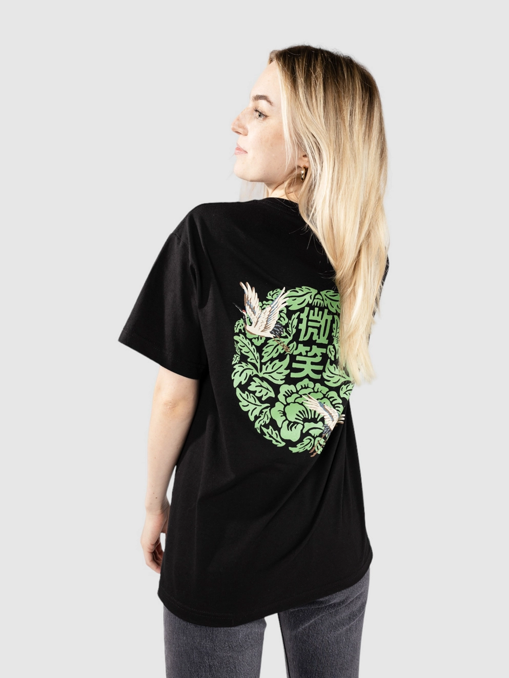 Smile And Wave Garden Sky T-Shirt black
