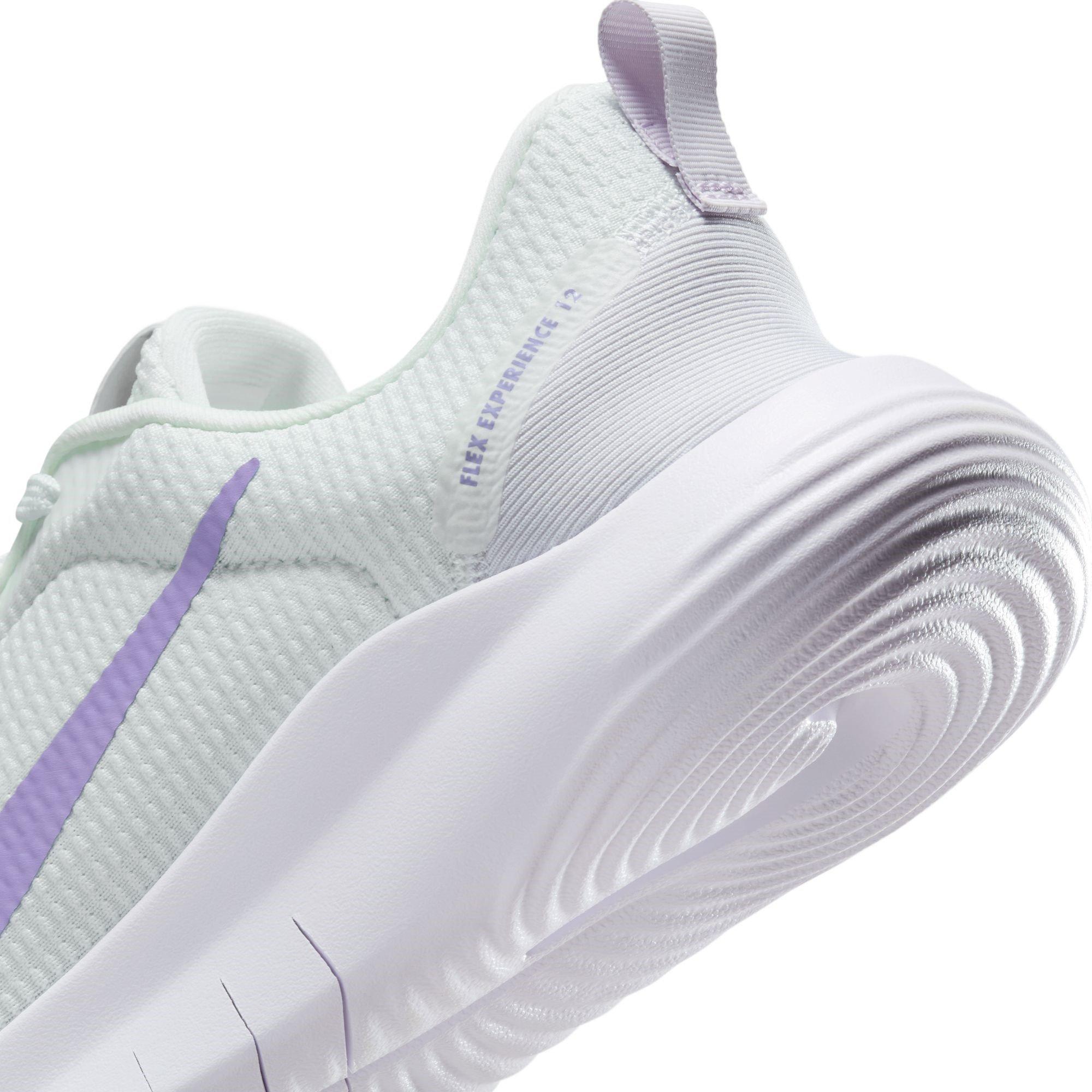 Nike Flex Exp Run 12