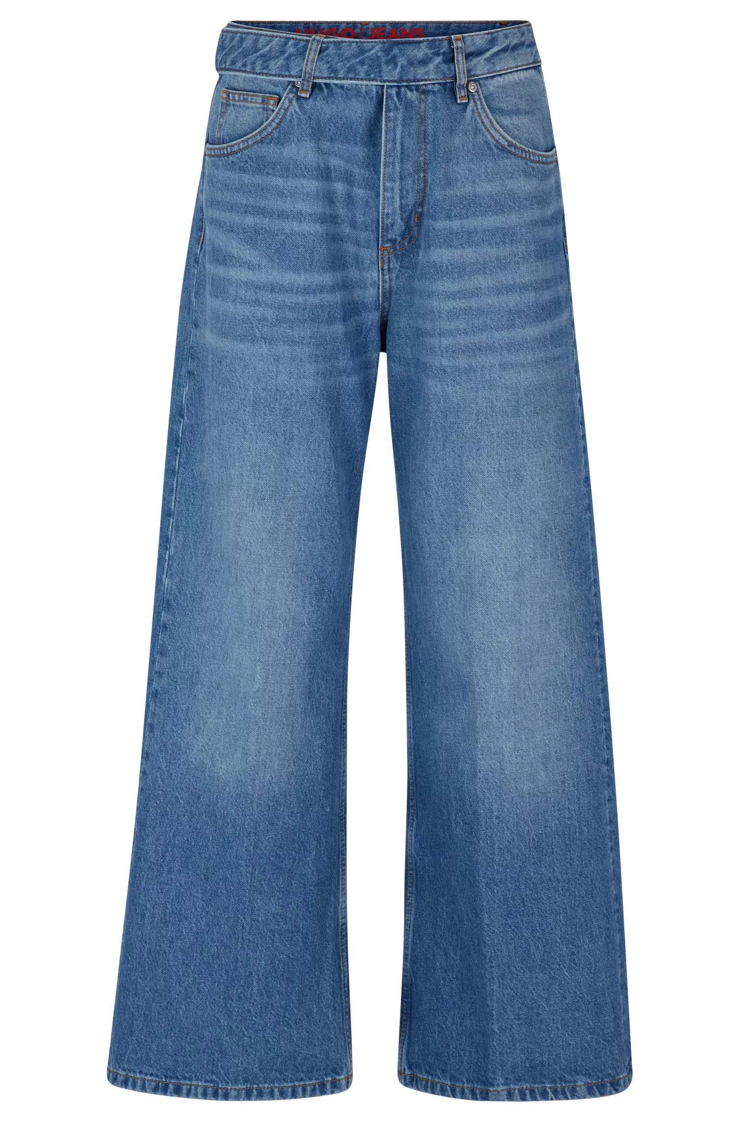 Calça jeans HUGO vermelha, modelagem oversized e pernas largas em denim azul médio.