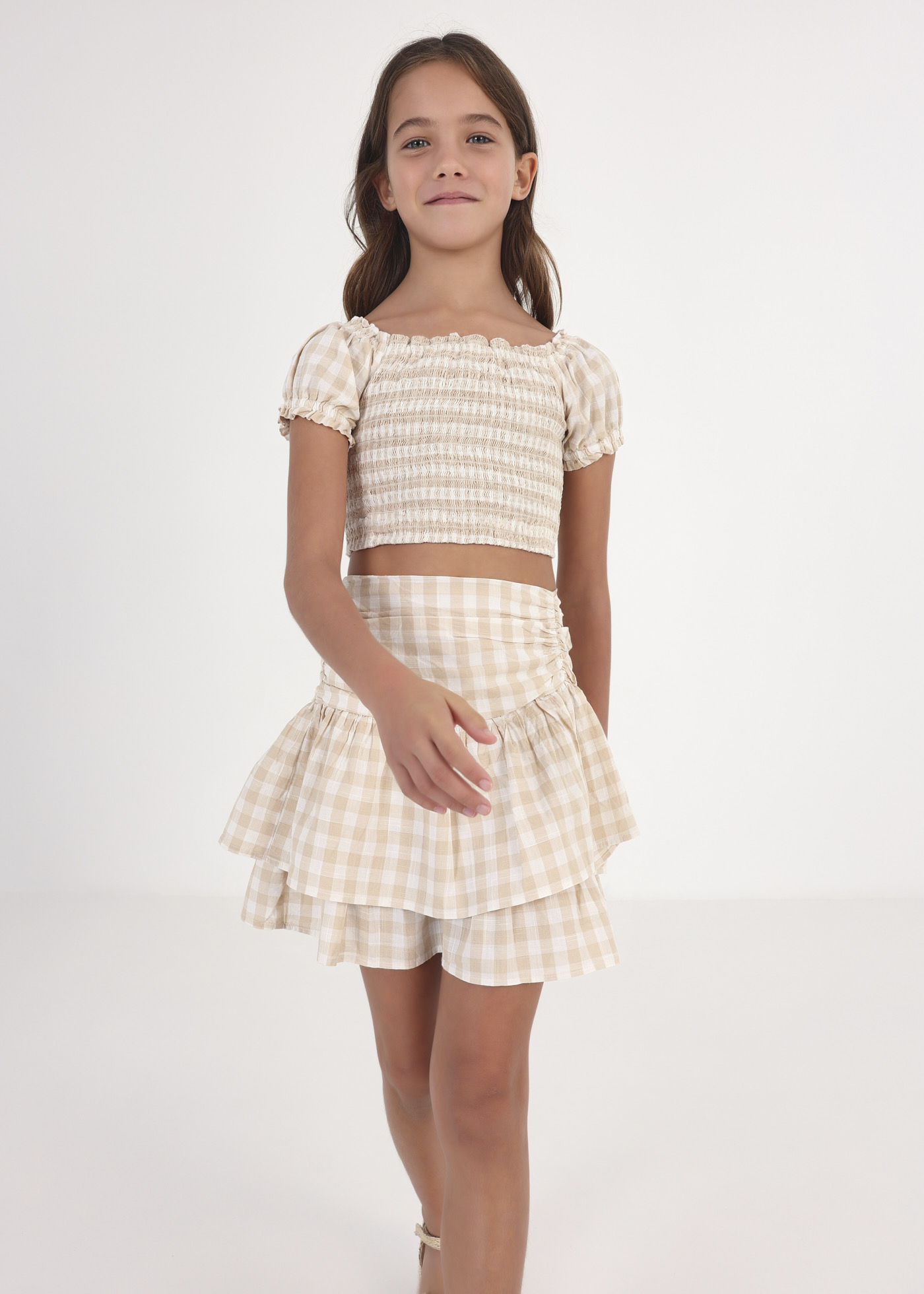 Blusa infantil de algodão com estampa xadrez vichy e detalhes franzidos