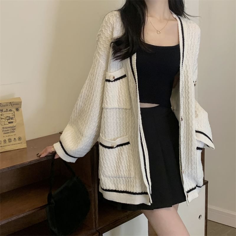 Maisee - Contrasterende cardigan met knoopjes