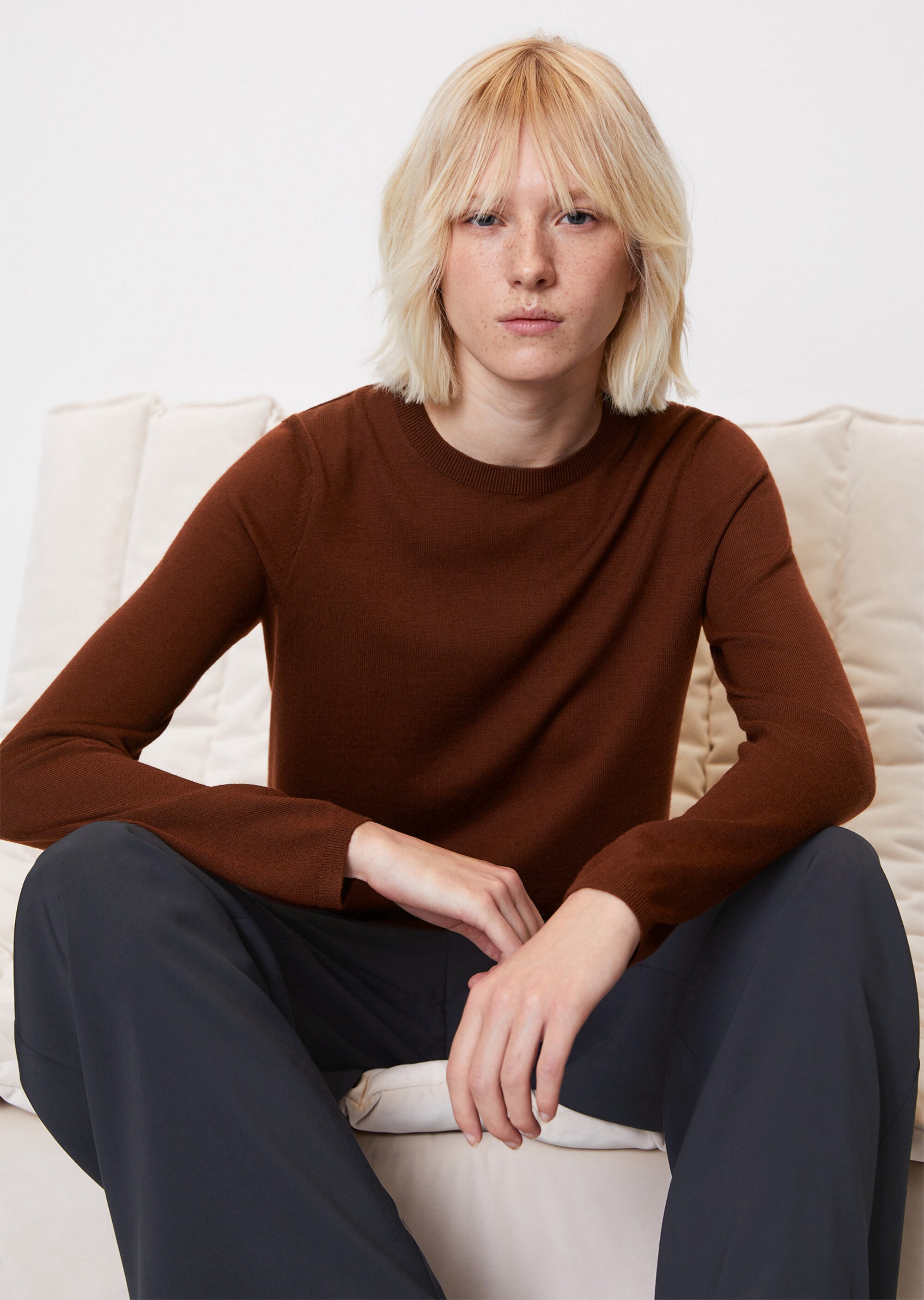 Eleganter Feinstrick-Pullover slim fit aus reiner Merinowolle