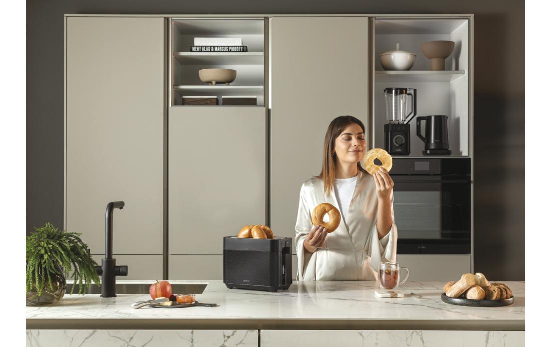 Toaster HTO5A3 021 SchwarzKlassischer Toaster