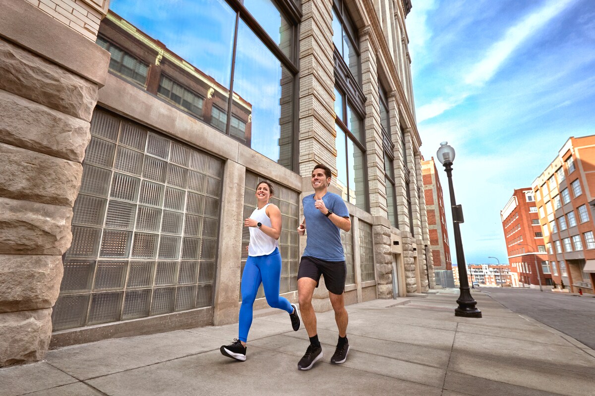 Garmin Forerunner 55 weiss/schwarz