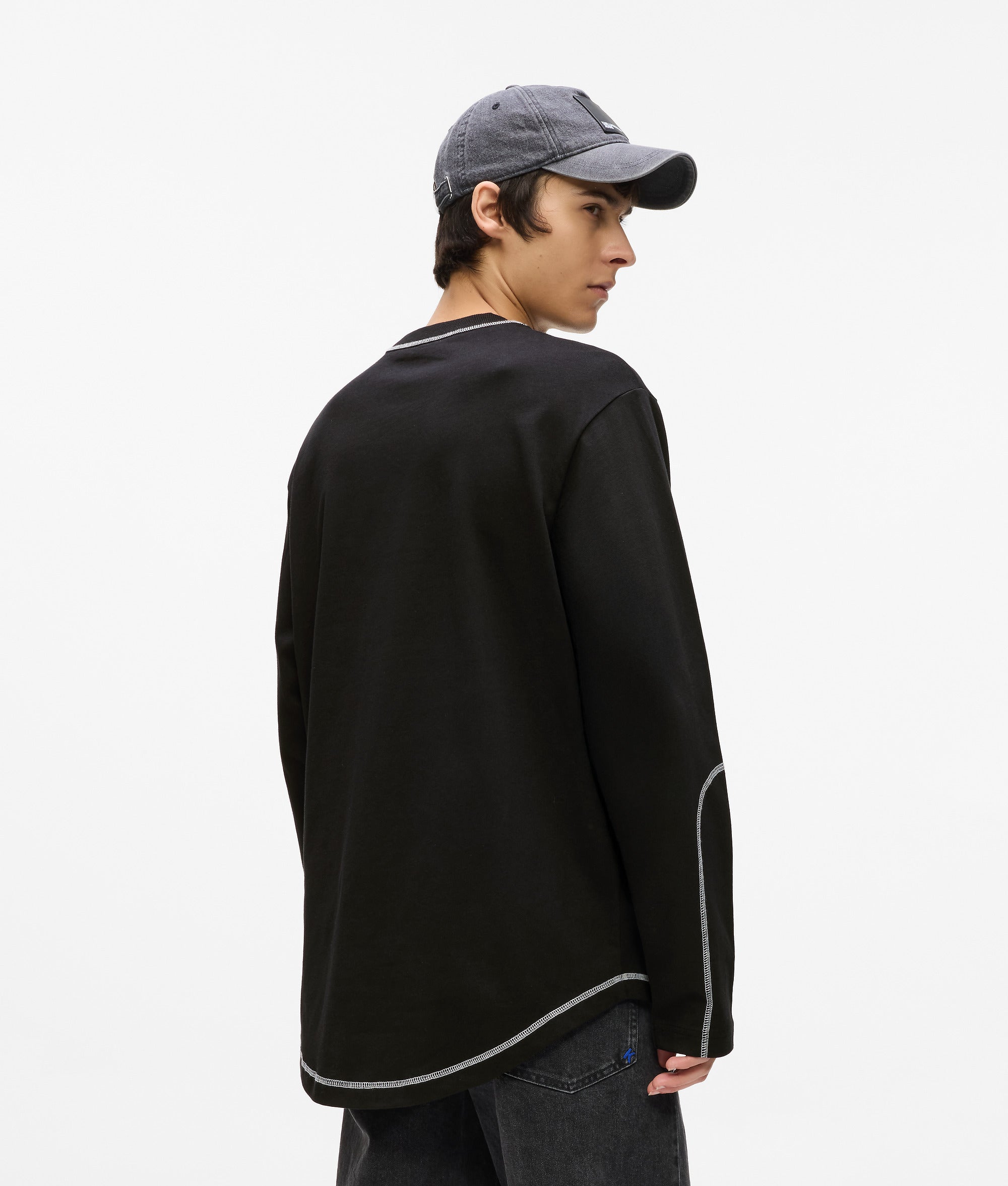 T-shirt met contrastnaad en lange mouwen