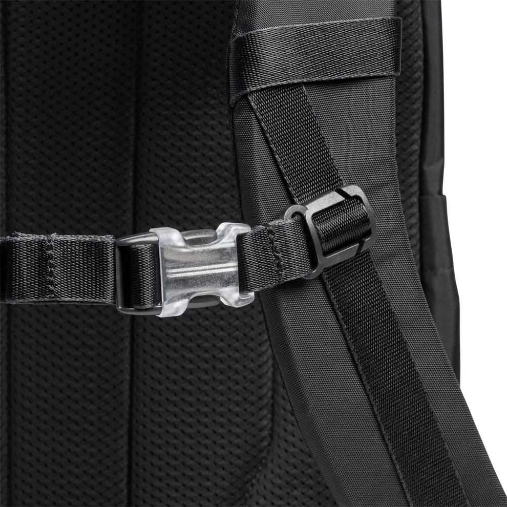 Vitalize™ Macro Method Backpack | 29.2L