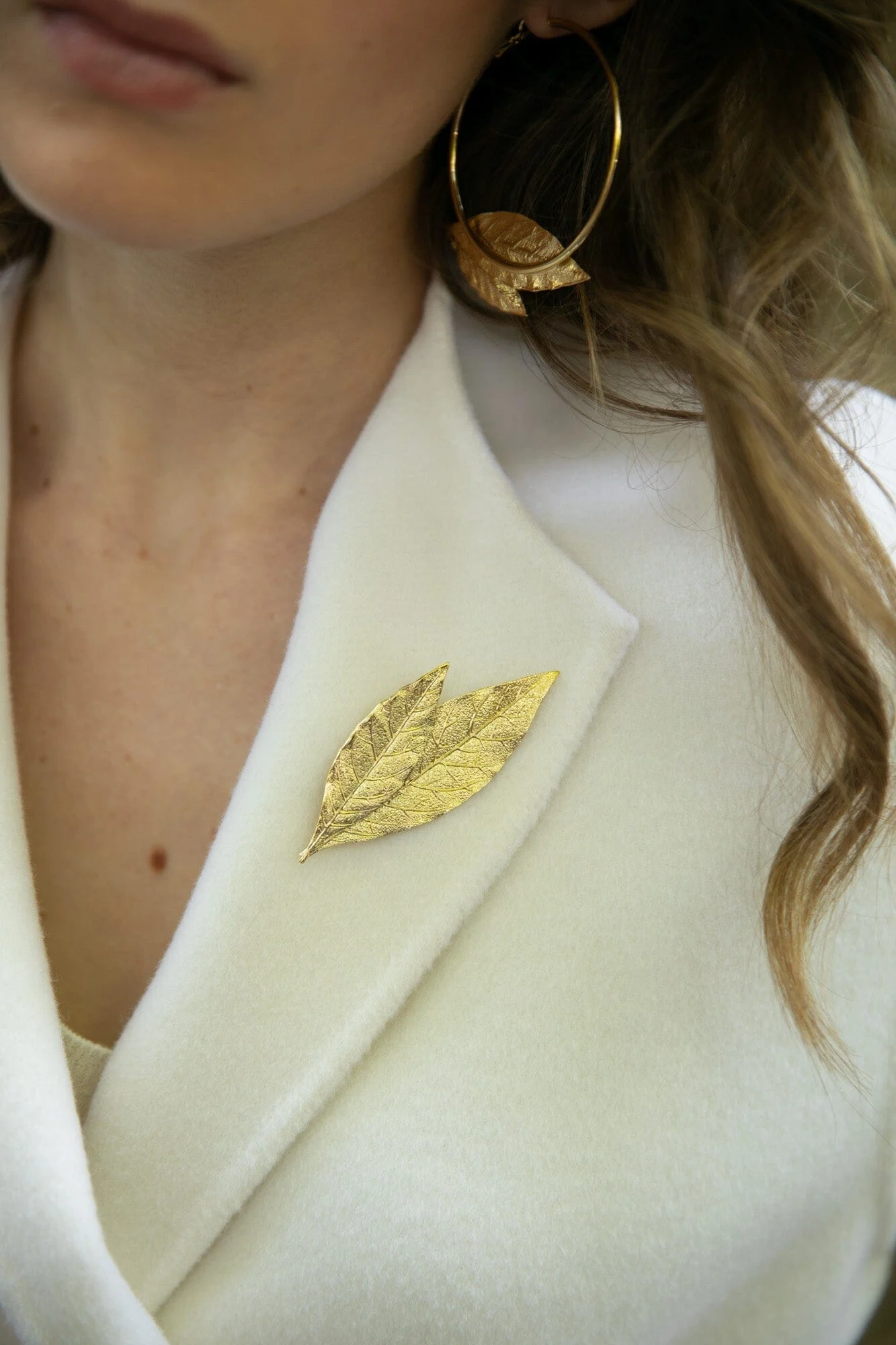THALIE - Boucles d'oreilles créoles feuilles doré à l'or fin | Argent
