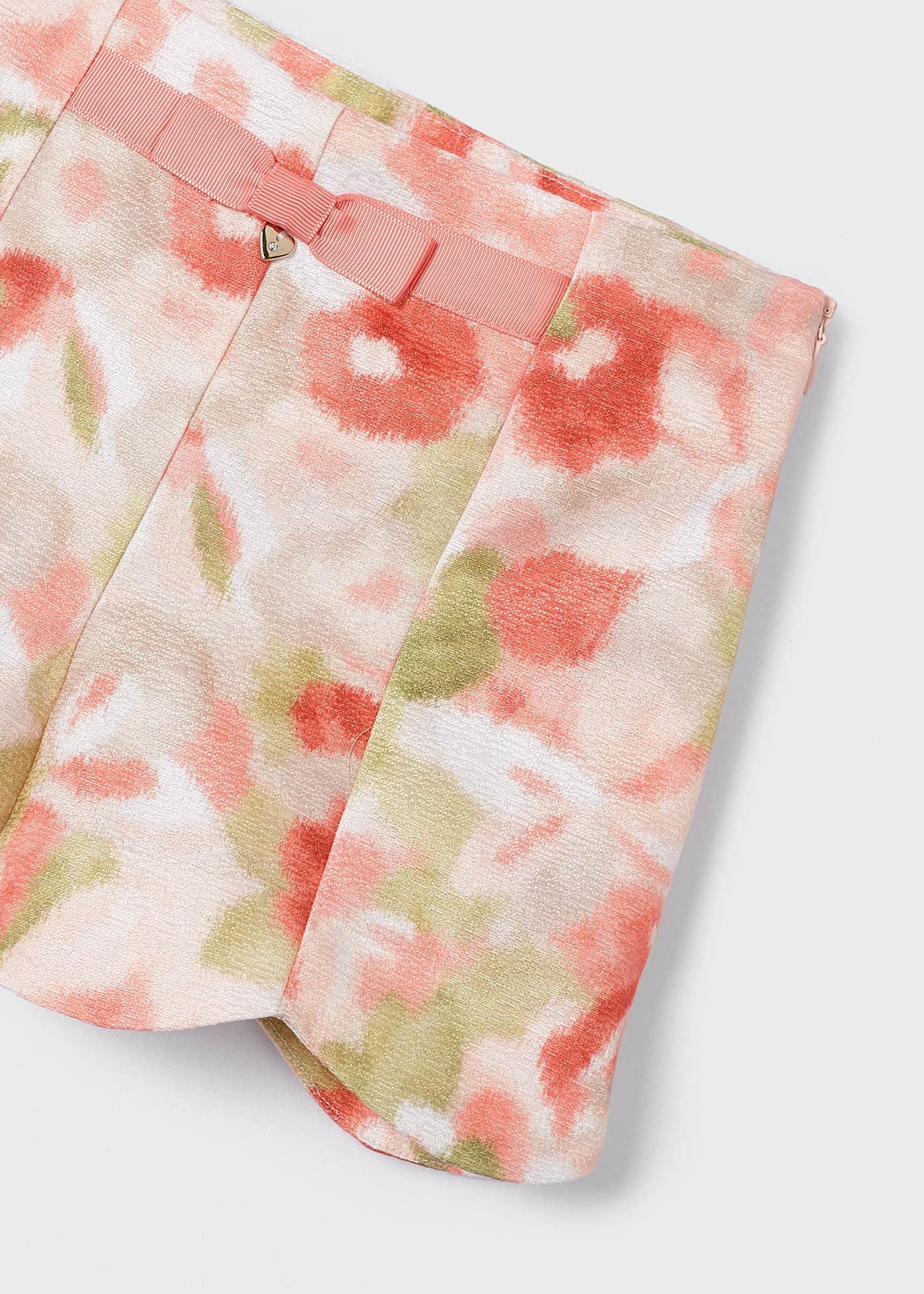 Shorts ondulados com estampa nude para meninas