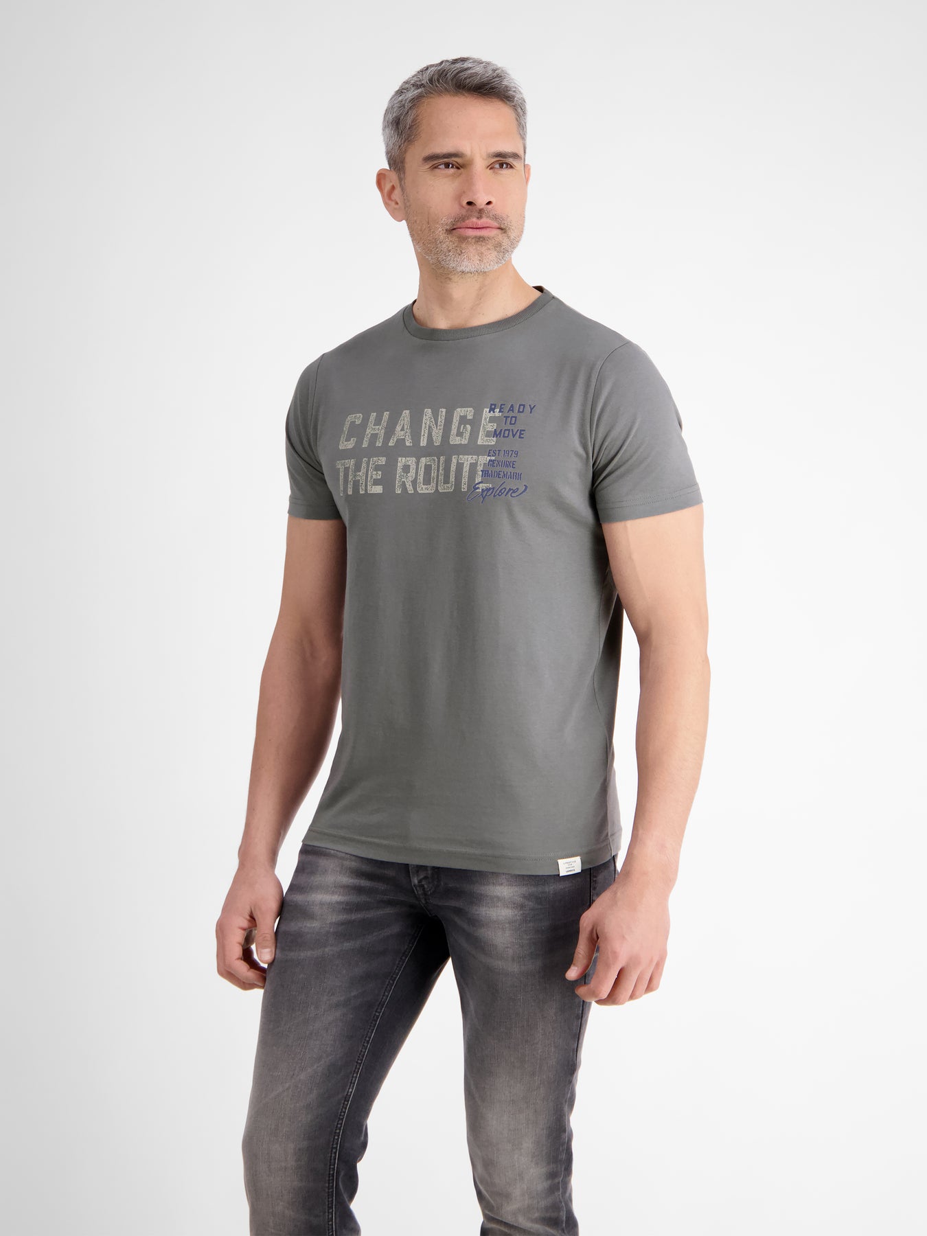 Unifarbenes T-Shirt mit Print