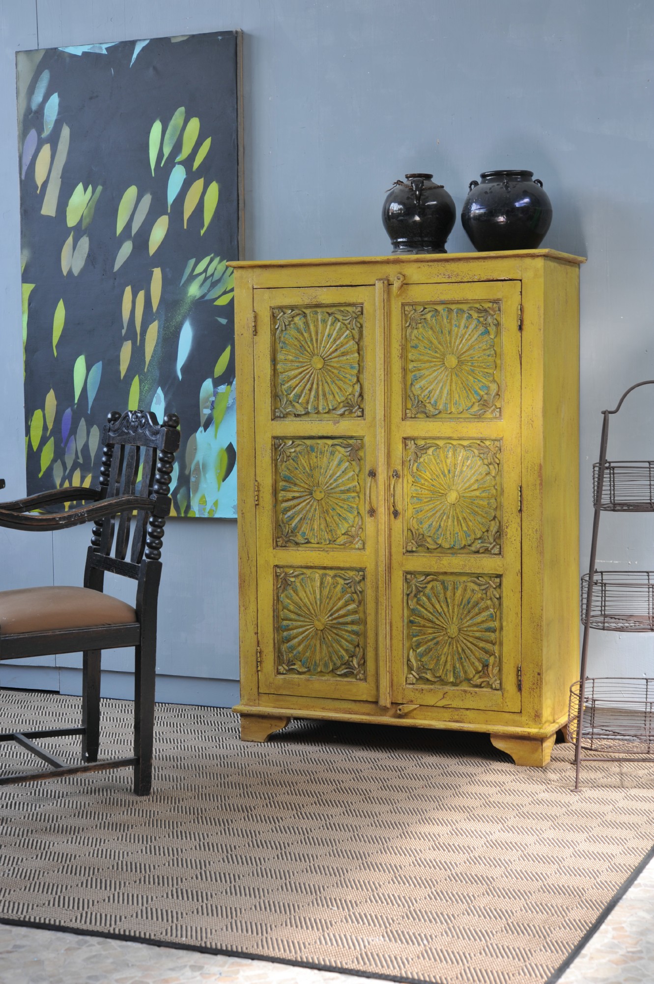 Schrank 'Mewar', gelb, B 96 cm, H 140 cm, T 40 cm von fischer's lagerhaus