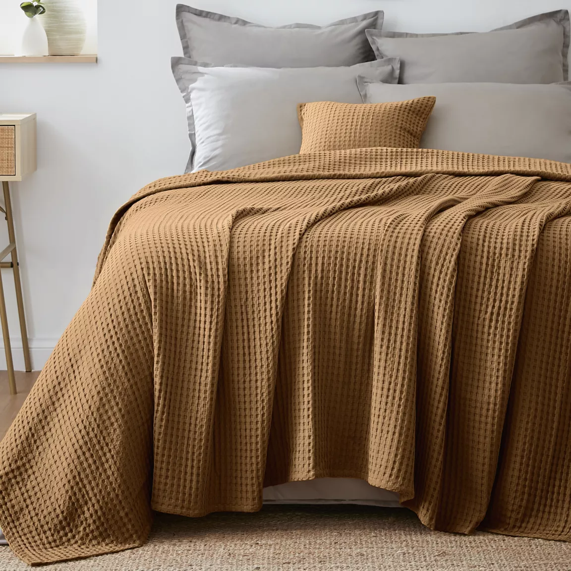 Couvre-lit coton nid d'abeille (220 x 250 cm) Maya Camel