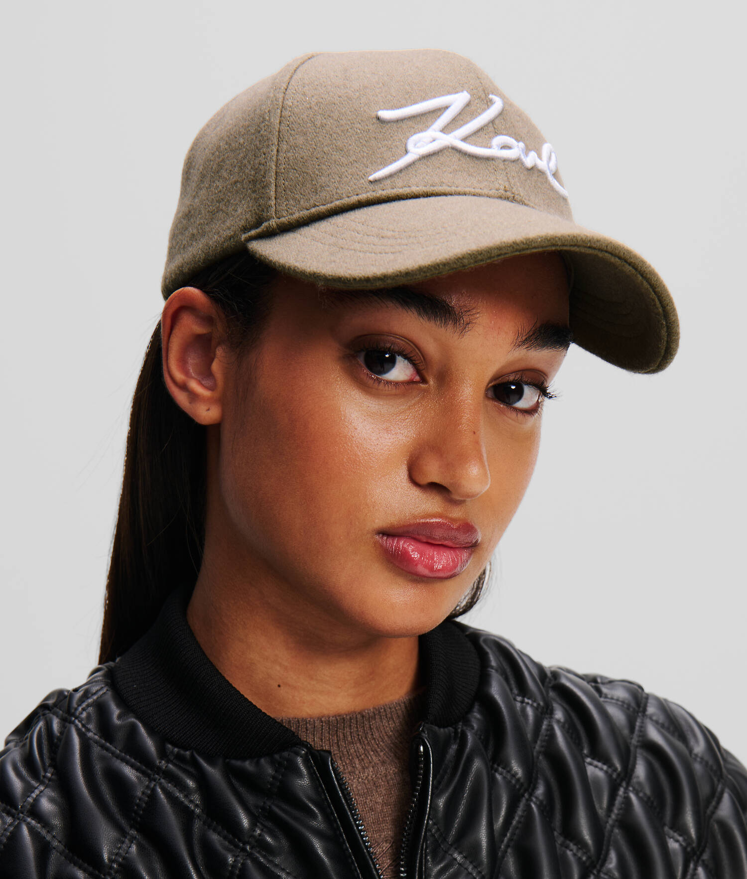 CASQUETTE EN LAINE K/ SIGNATURE