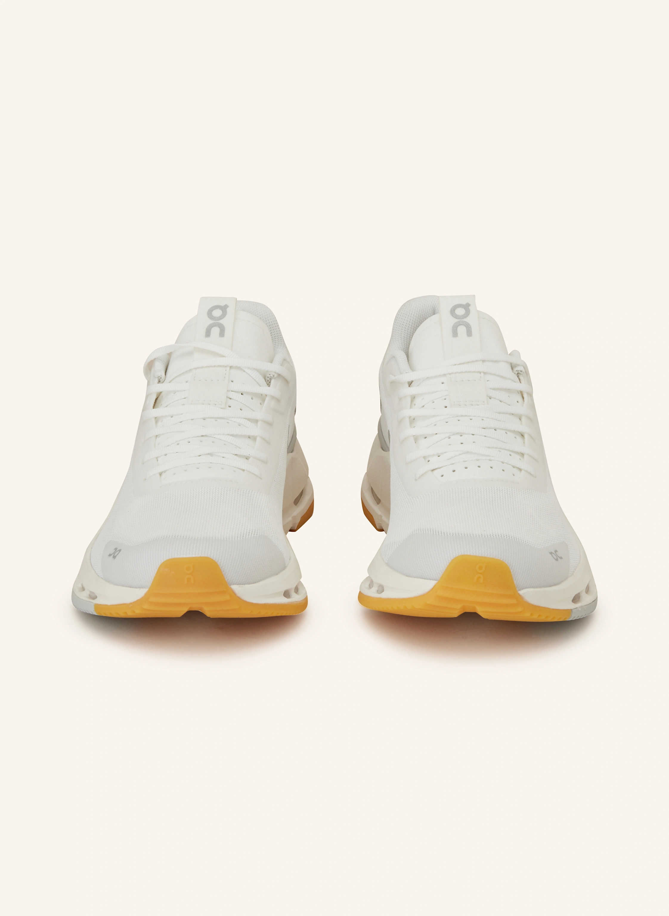 On Sneaker CLOUDNOVA FORM 2
