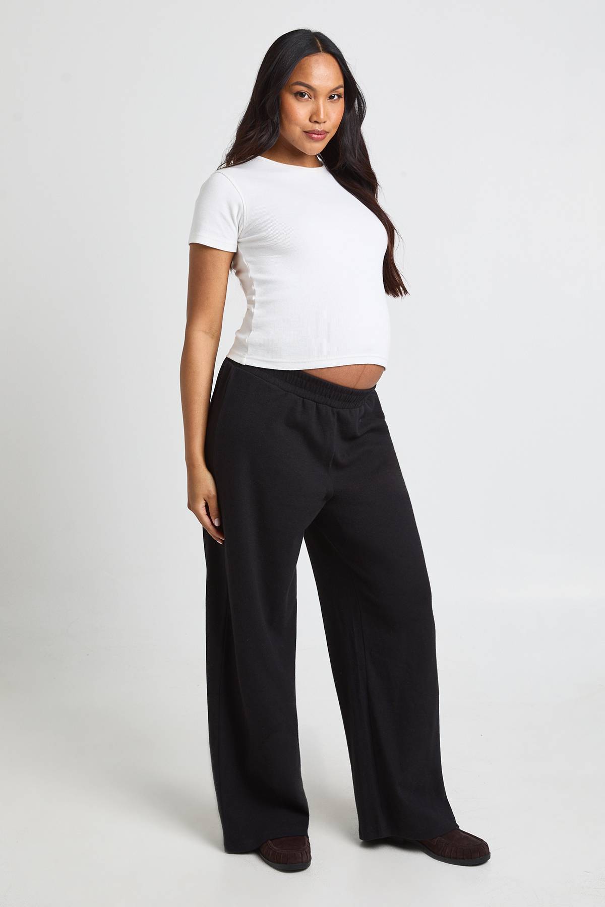 boohoo Pantalon De Grossesse Côtelé Basique À Jambe Droite