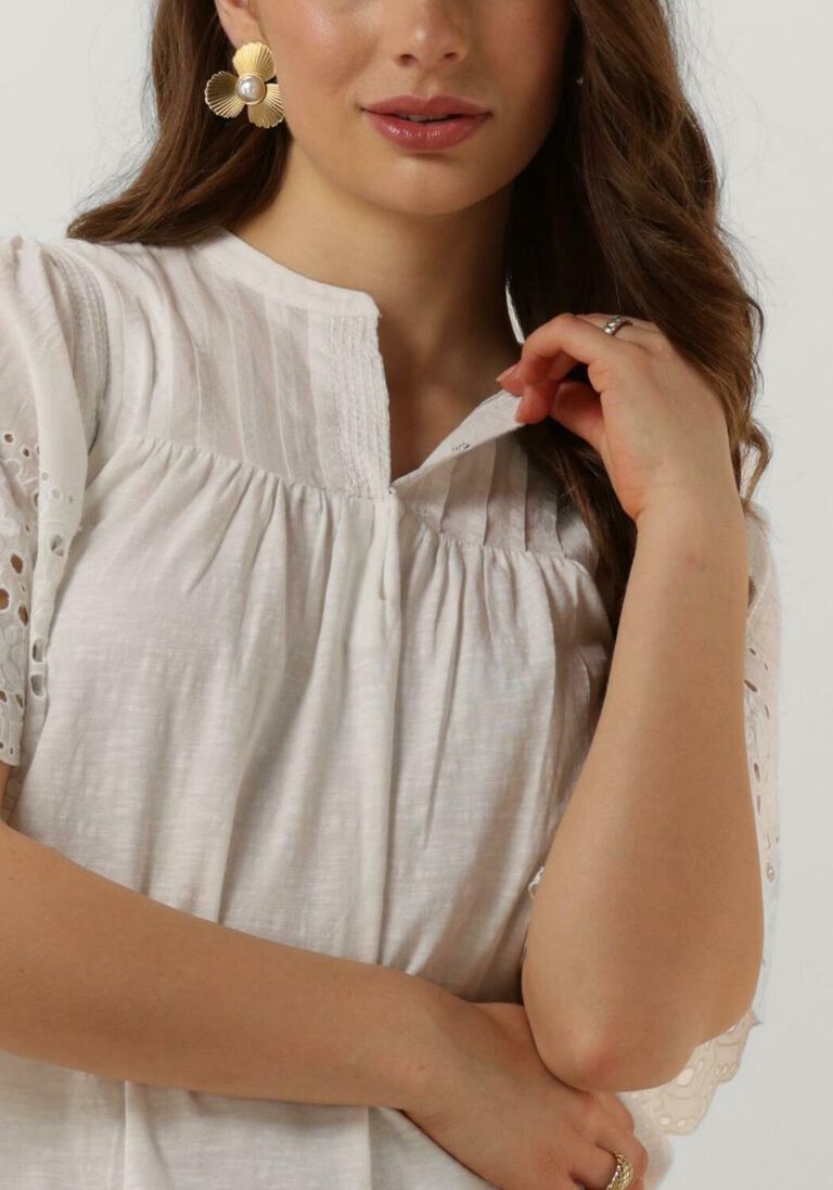 RUBY TUESDAY witte ruby tuesday blouse salome blouse with half embro sleeves and round neck