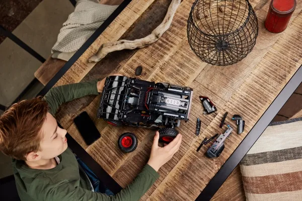 LEGO Technic 42160 Audi RS Q e-tron