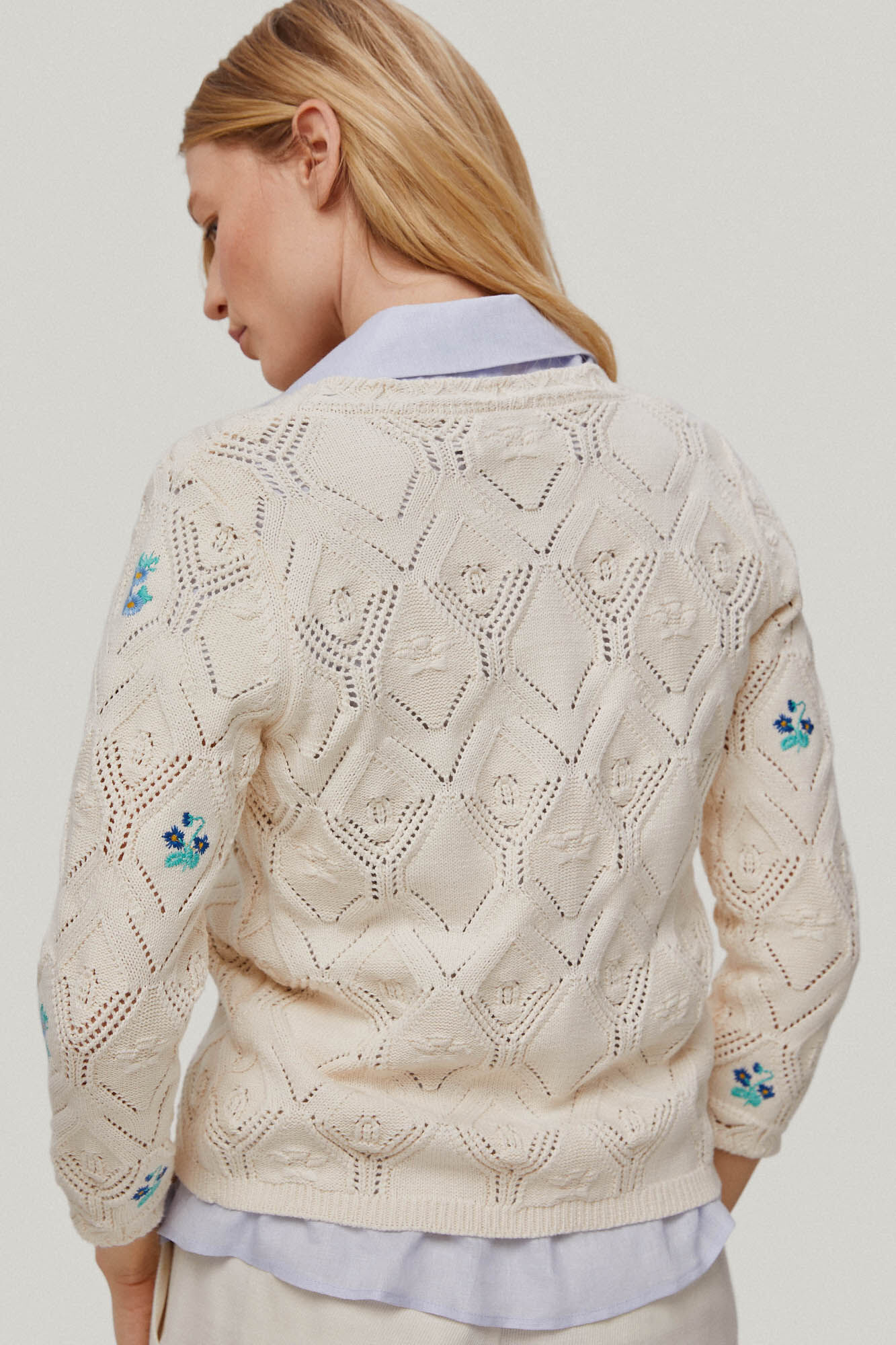 Chaqueta bordada flores - Bege