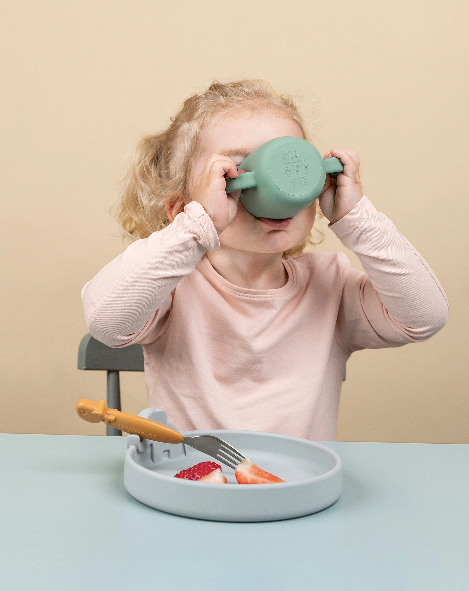 Geschirr-Set PEEKABOO - DEER FRIENDS 3-teilig in bunt
