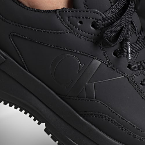 Baskets Chunky Runner Low 0774 Triple Black